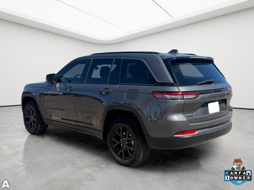 Used 2026 Jeep Grand Cherokee Altitude SUV