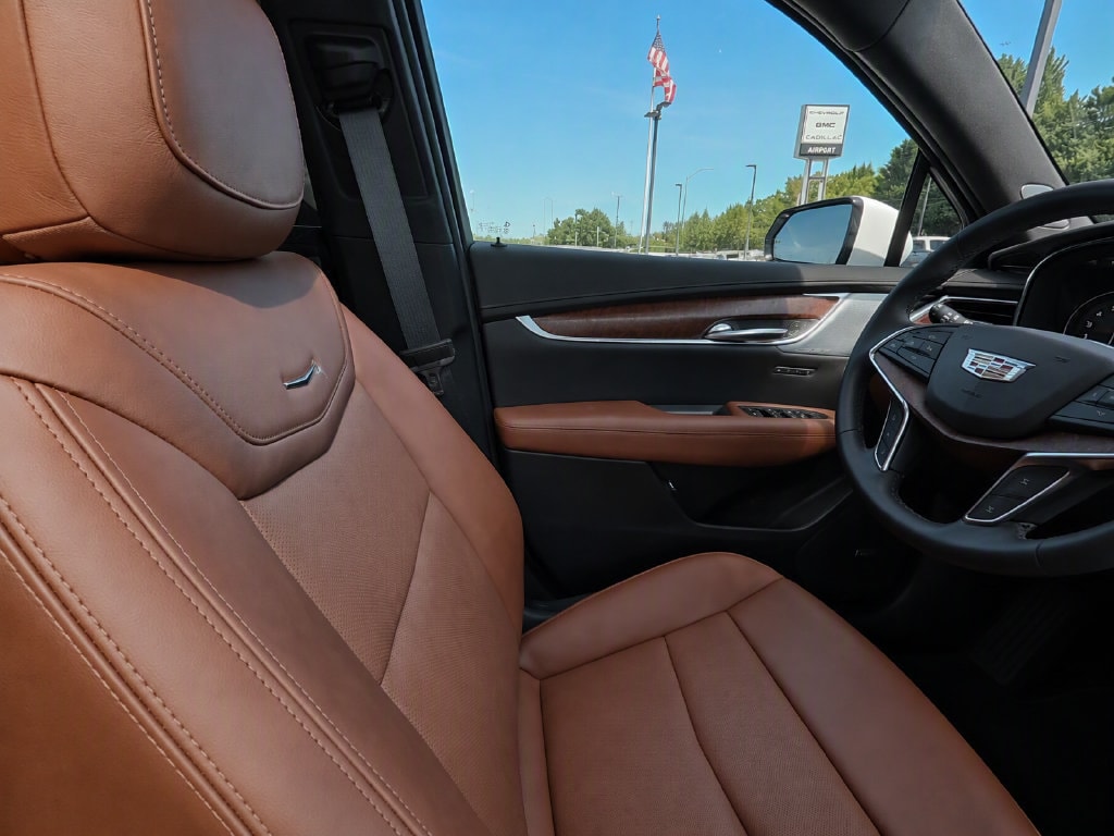 2026 Cadillac XT5 Premium Luxury - Photo 9