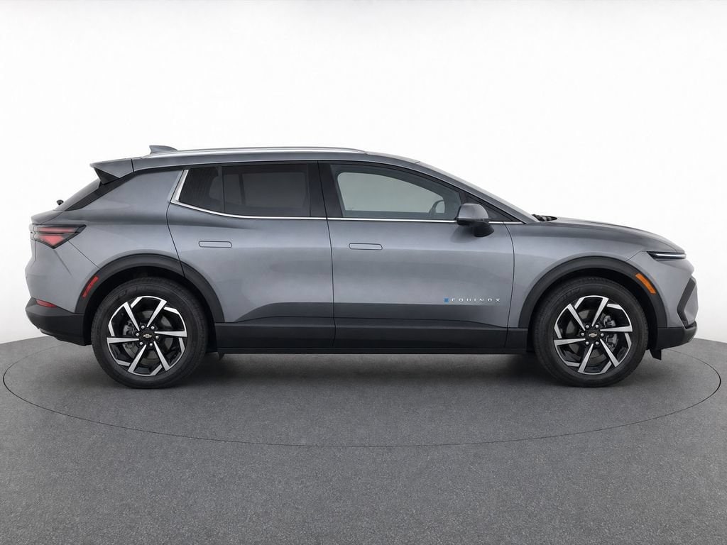 2026 Chevrolet Equinox EV 2LT - Photo 8