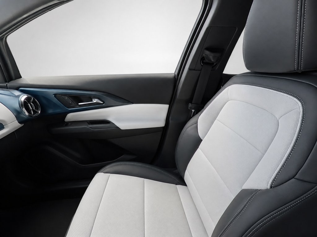 2026 Chevrolet Equinox EV 2LT - Photo 14
