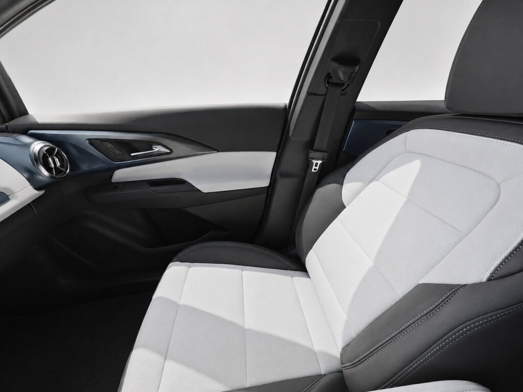 2026 Chevrolet Equinox EV 2LT - Photo 14