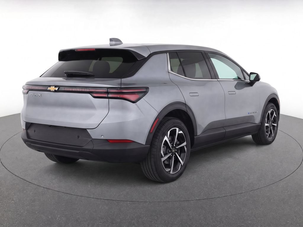 2026 Chevrolet Equinox EV 2LT - Photo 4