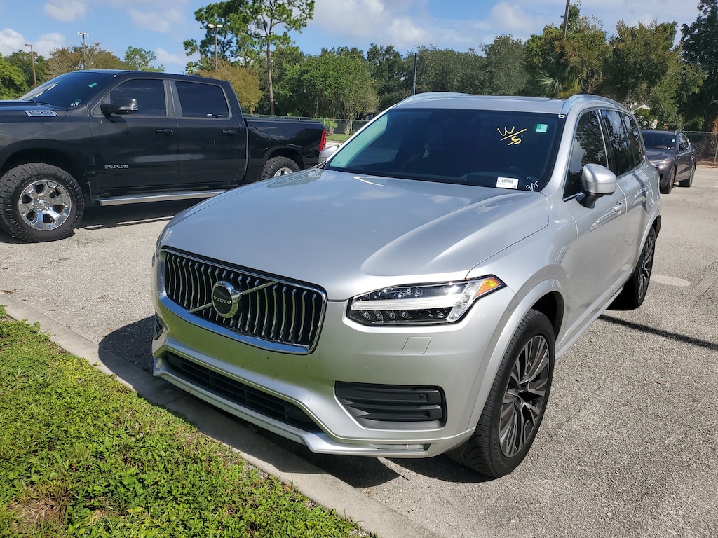 Used 2020 Volvo XC90 T6 Momentum 6 Passenger SUV