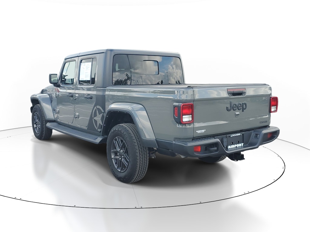 Used 2021 Jeep Gladiator Sport Truck Crew Cab
