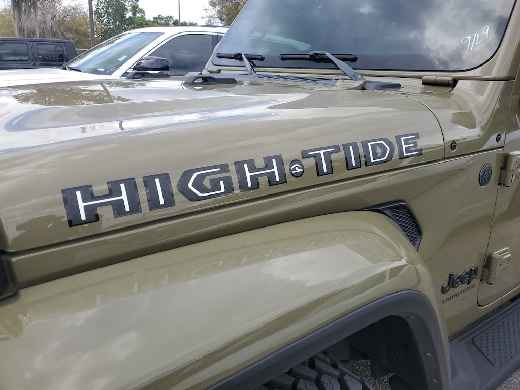 Used 2025 Jeep Gladiator Sport Truck Crew Cab