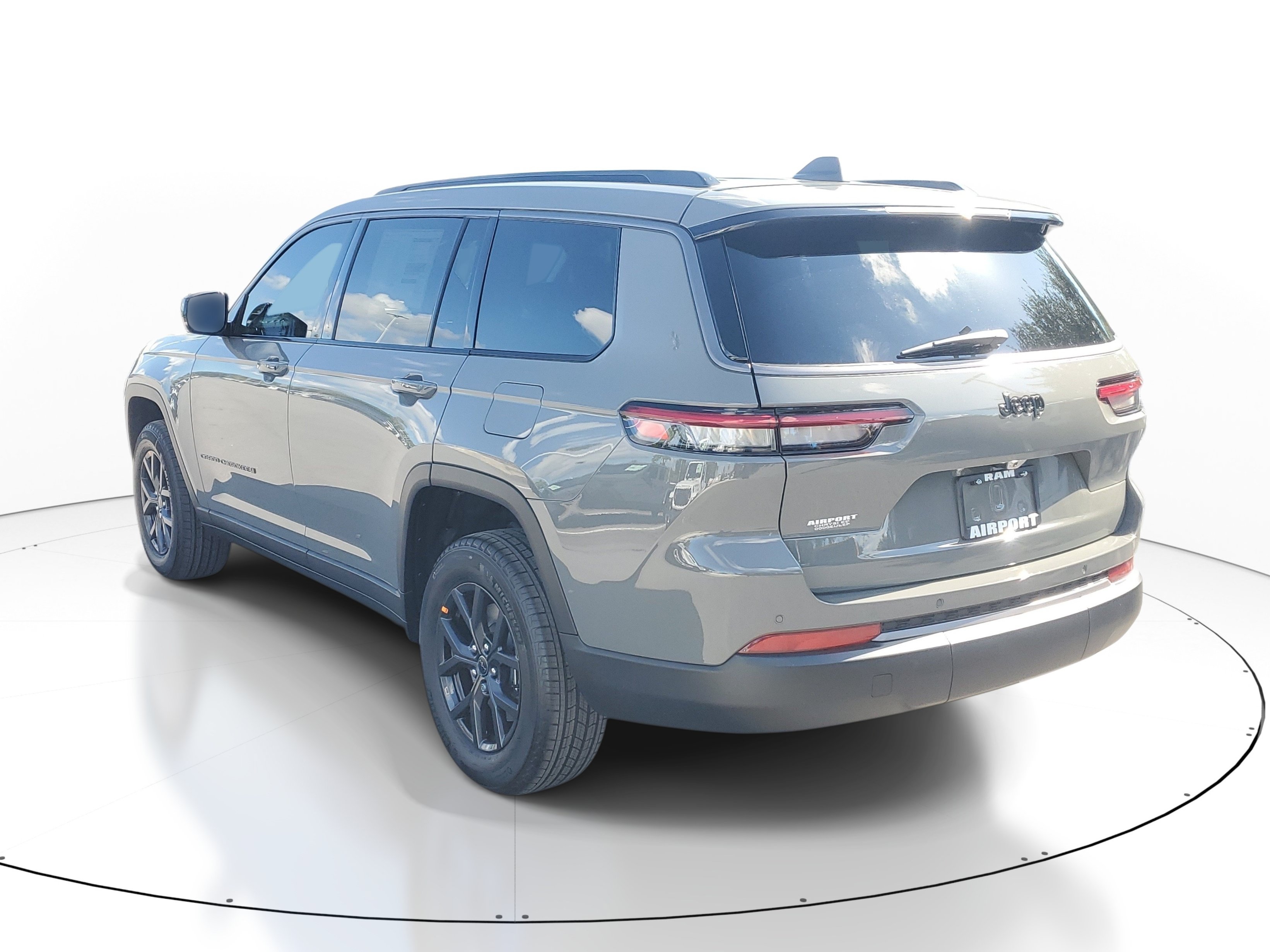 New 2027 Jeep Grand Cherokee L Laredo Altitude Laredo Altitude 4x2 *Ltd Avail*
