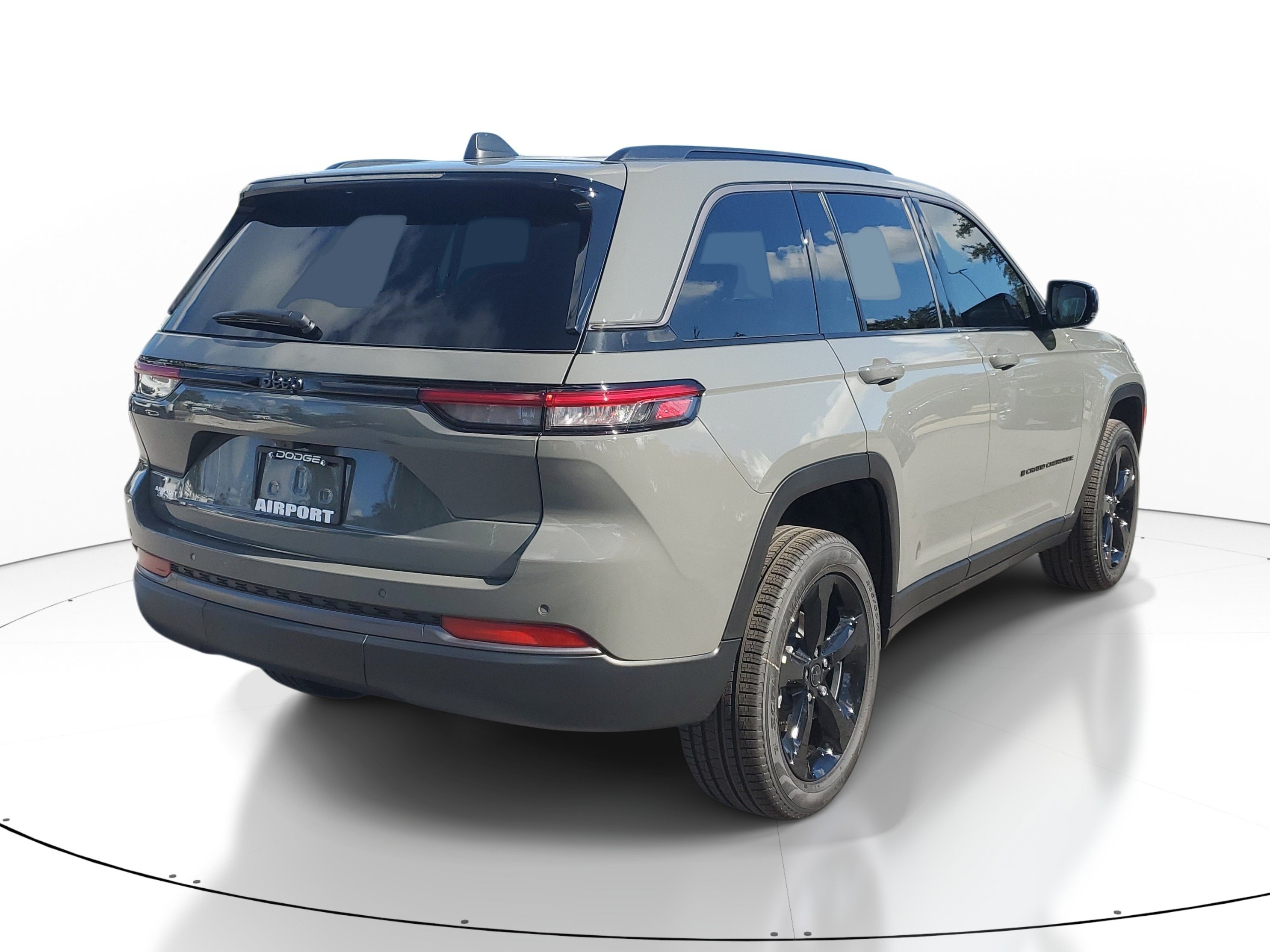 New 2027 Jeep Grand Cherokee Limited Limited 4x2