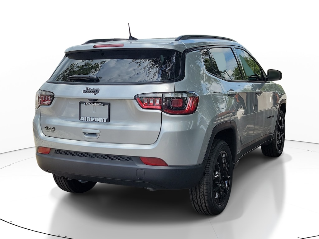 New 2026 Jeep Compass Latitude Altitude Latitude Altitude 4x4