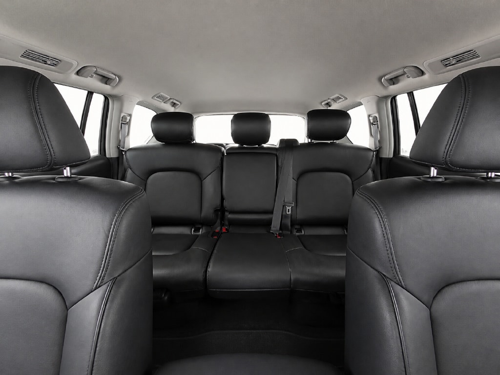 2022 Nissan Armada SV - Photo 16