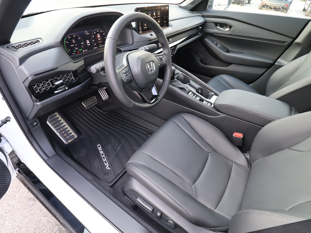 2025 Honda Accord Hybrid Sport-L - Photo 15