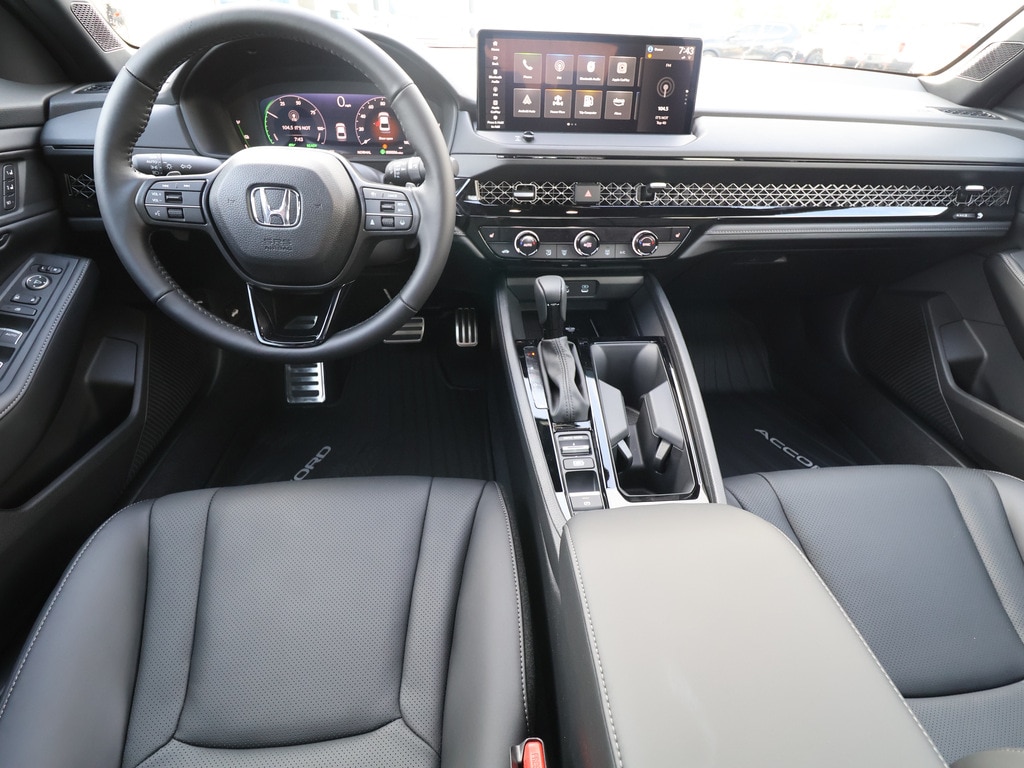 2025 Honda Accord Hybrid Sport-L - Photo 20