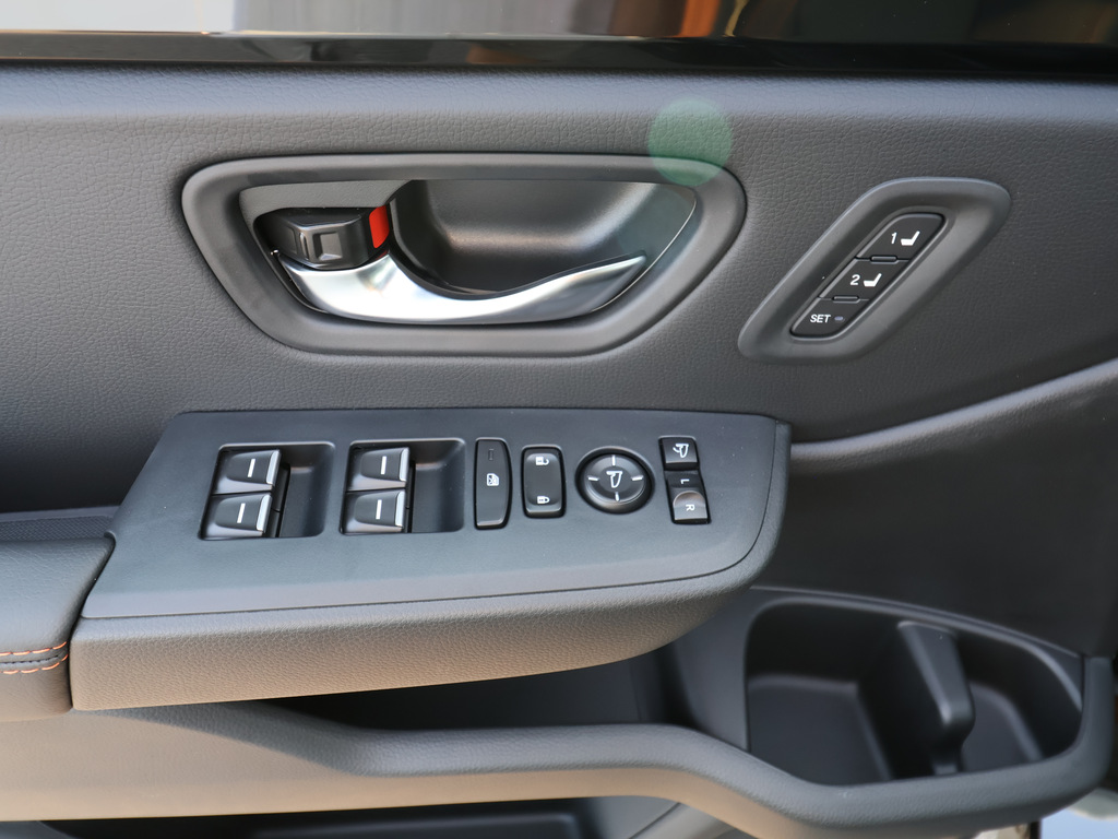 2025 Honda Pilot TrailSport - Photo 13