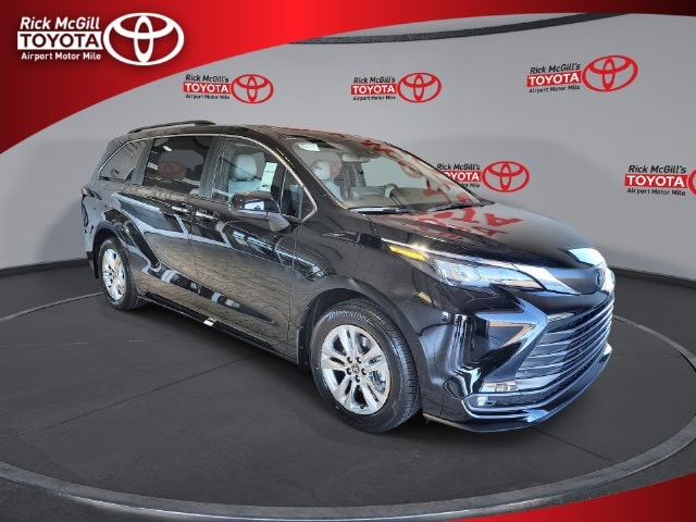 2026 Toyota Sienna 7 PASSENGER 