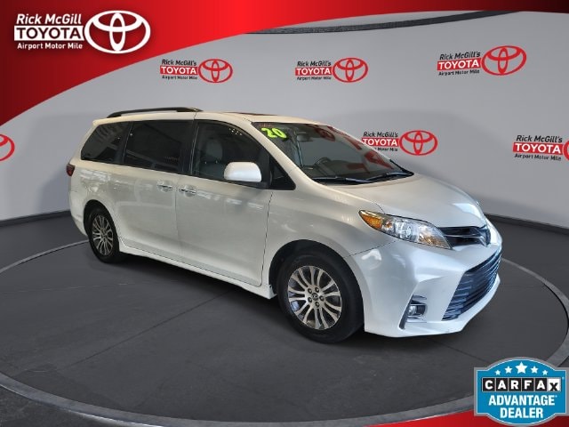 2020 Toyota Sienna XLE