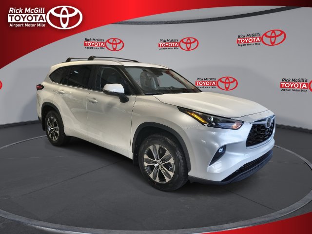 2026 Toyota Highlander XLE AWD 