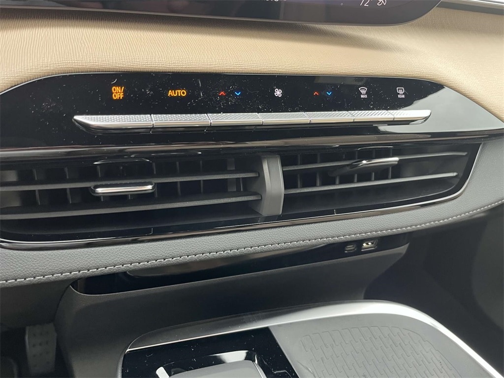 2025 Buick Enclave Preferred - Photo 22