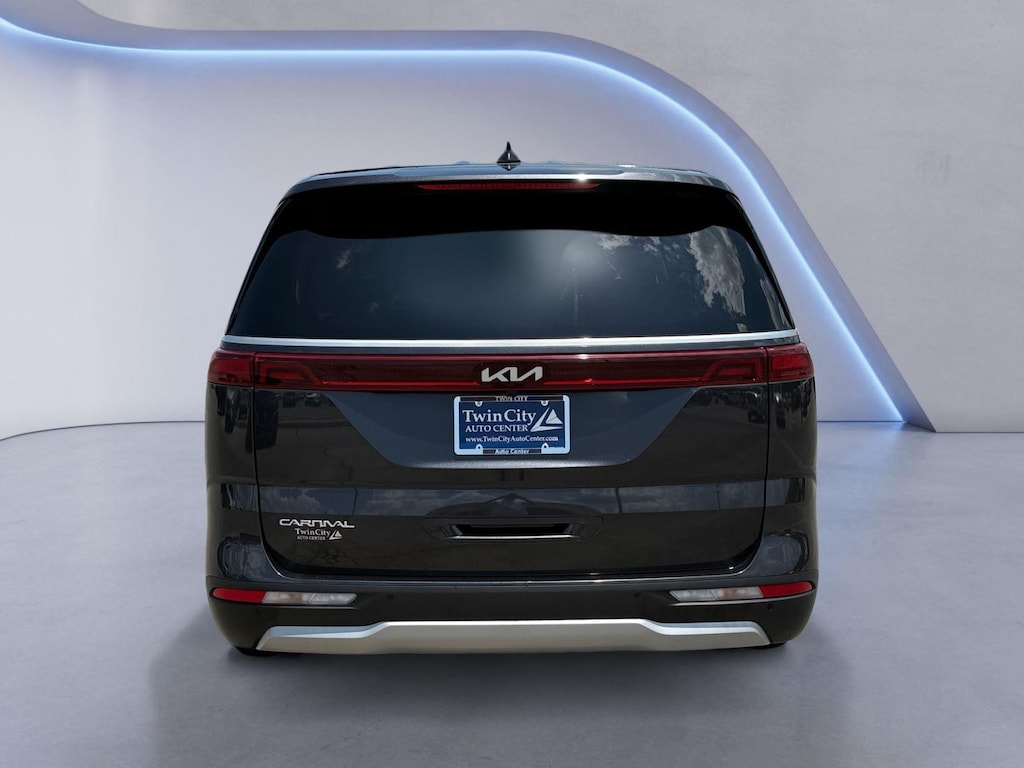 Used 2024 Kia Carnival LX Van