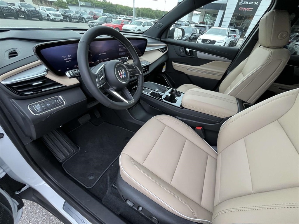 2025 Buick Enclave Preferred - Photo 16