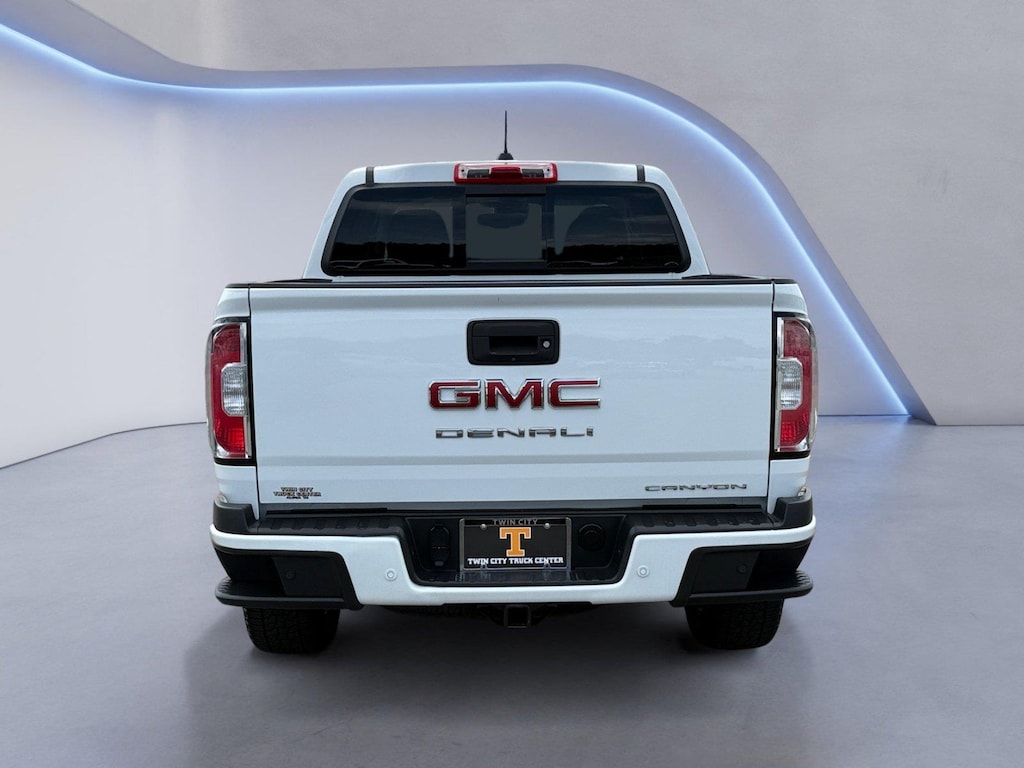 Used 2022 GMC Canyon 4WD Denali Truck