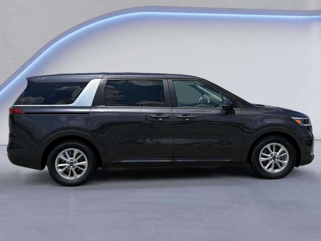 Used 2024 Kia Carnival LX Van
