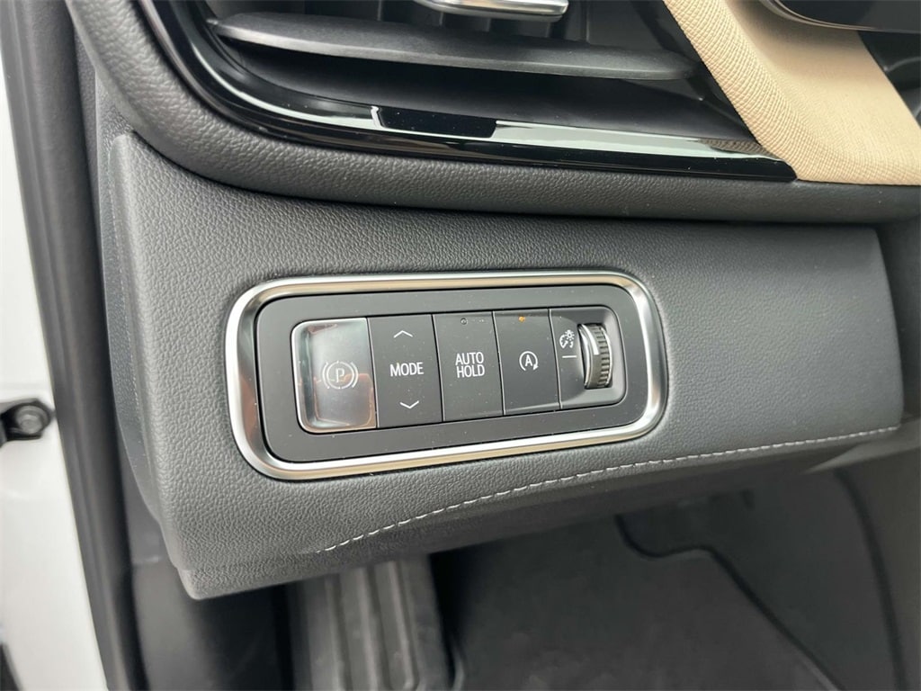 2025 Buick Enclave Preferred - Photo 13