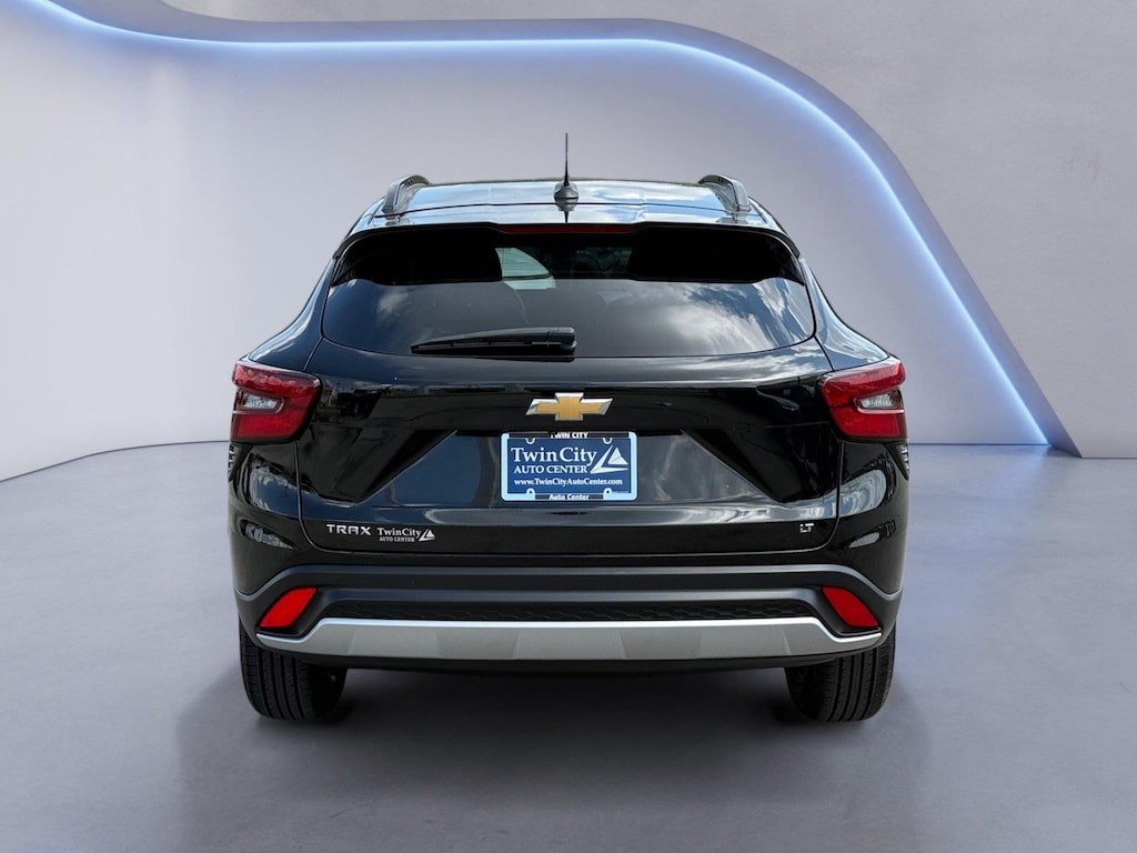 Used 2024 Chevrolet Trax LT SUV