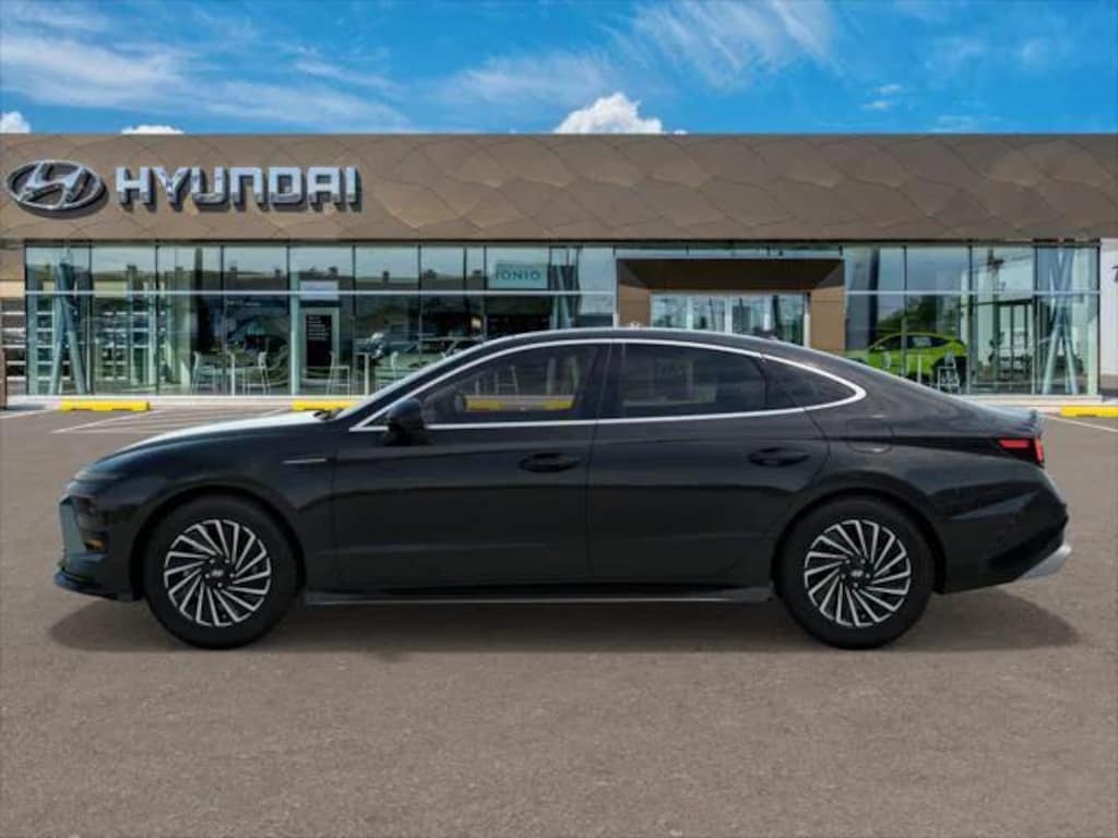 New 2025 Hyundai Sonata Hybrid Limited Sedan