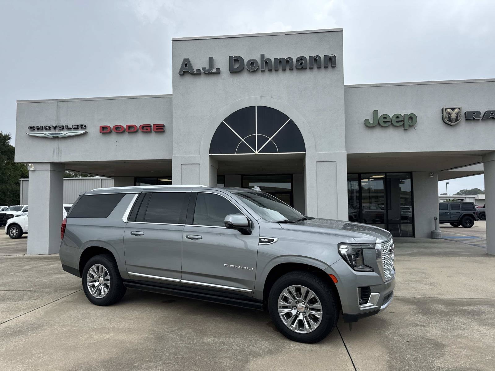 2023 GMC Yukon XL