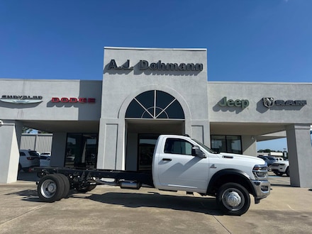 2025 Ram 5500 Chassis Cab TRADESMAN  REGULAR  4X2 120' CA Pickup