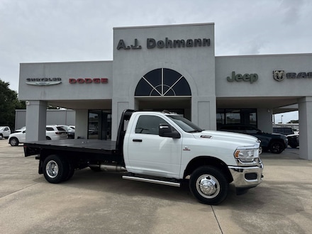 2024 Ram 3500 Chassis Cab Tradesman/SLT Truck Regular Cab