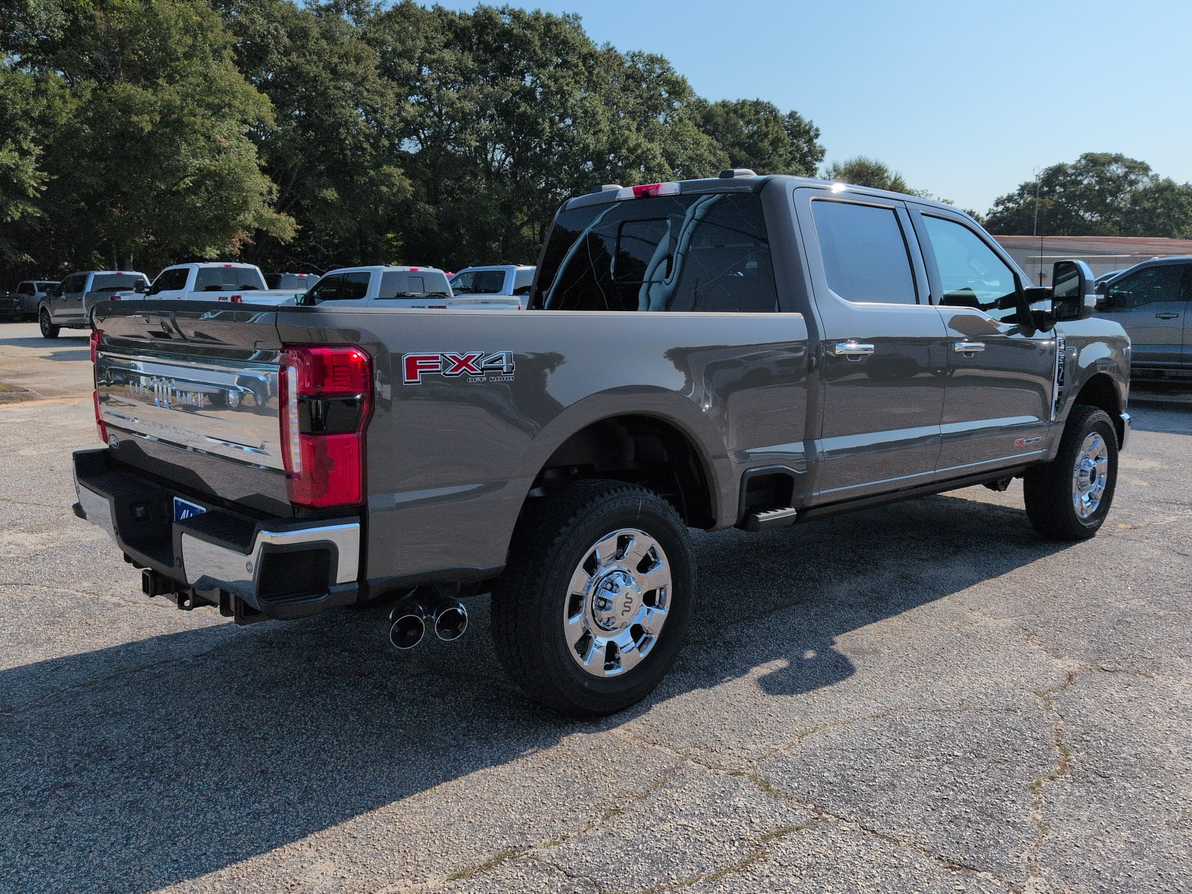 New 2027 Ford Super Duty F-350 SRW King Ranch TRUCK
