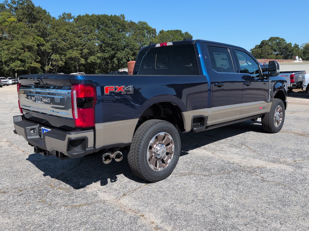 New 2027 Ford Super Duty F-350 SRW King Ranch TRUCK