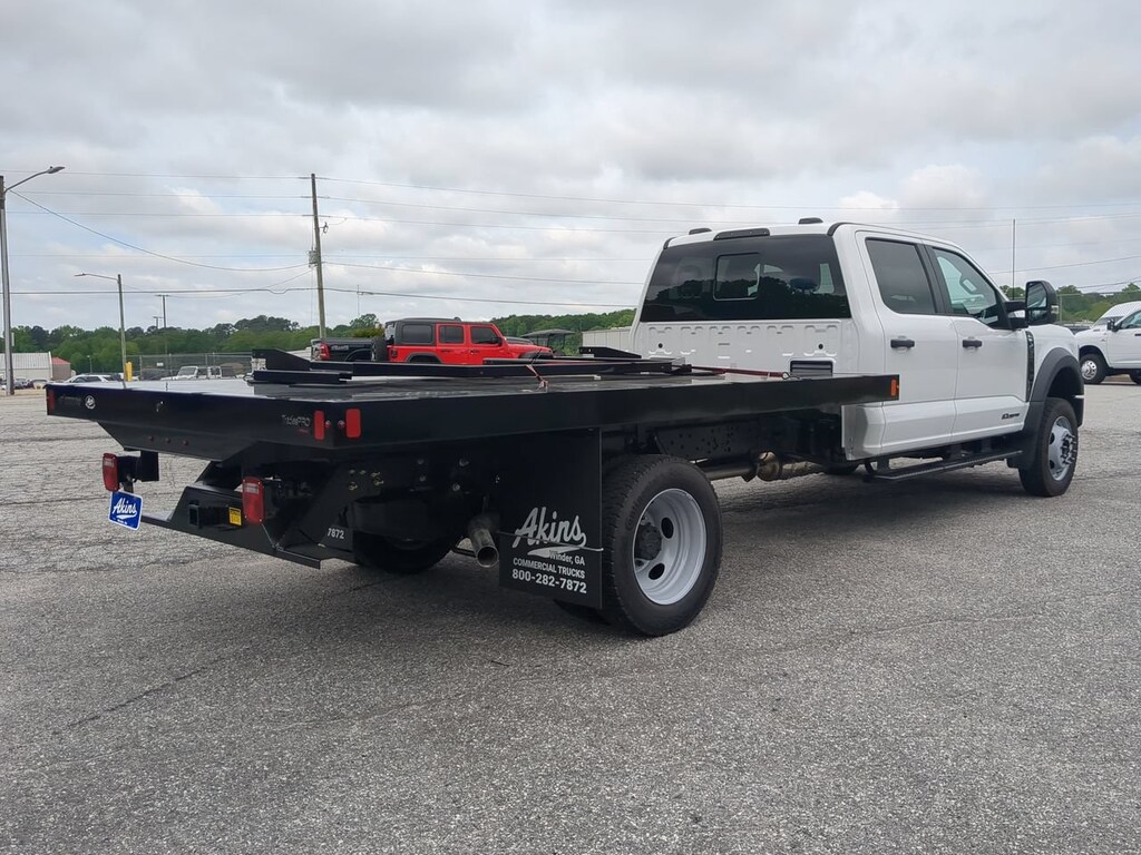 New 2026 Ford Super Duty F-450 DRW Flatbed TRUCK