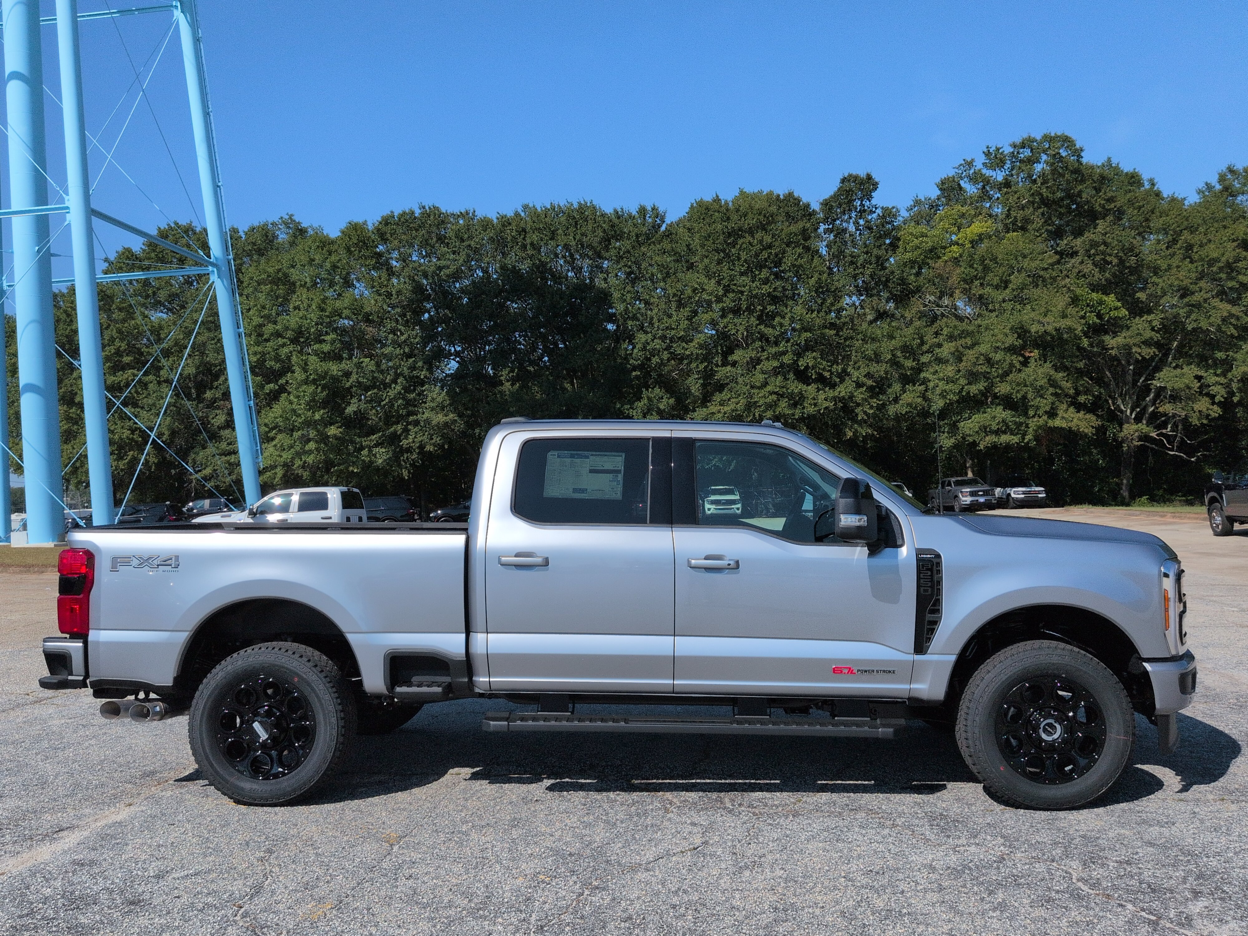 New 2027 Ford Super Duty F-250 SRW LARIAT TRUCK