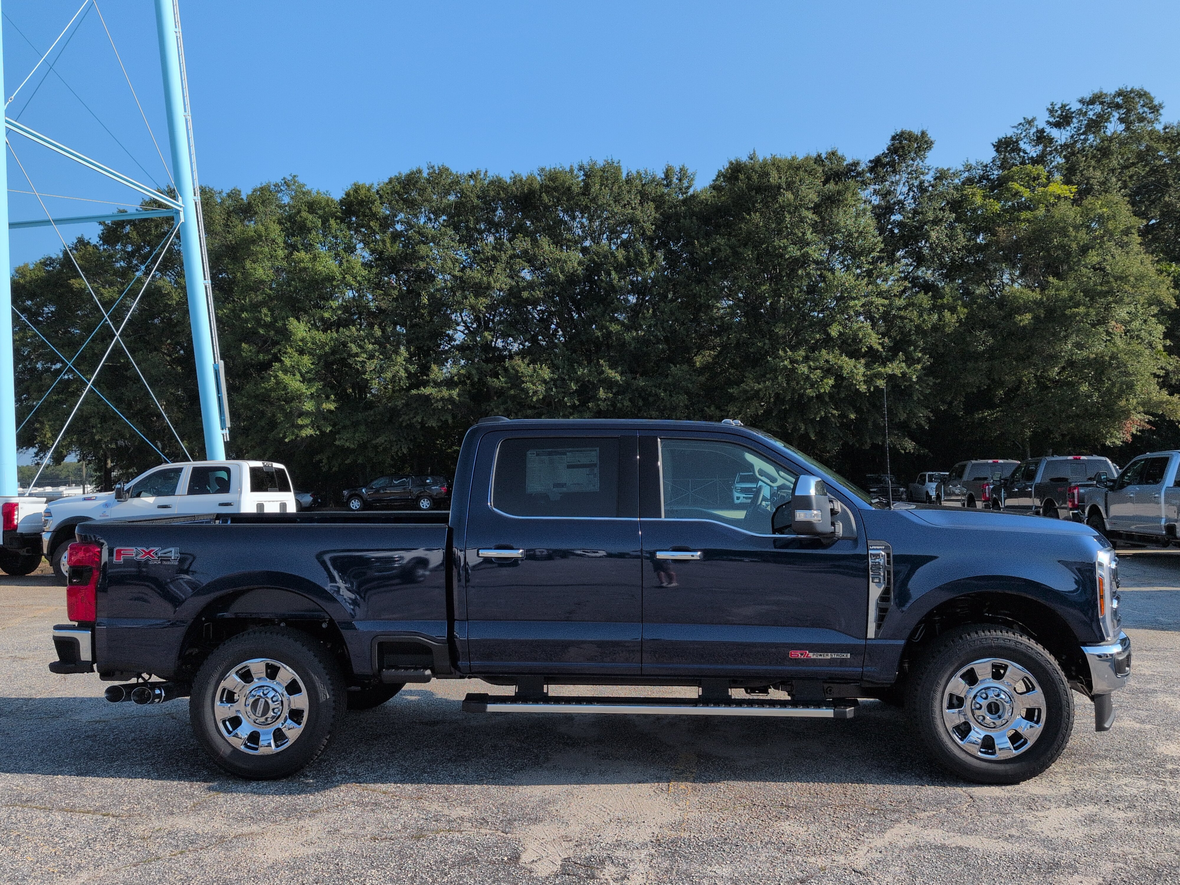 New 2027 Ford Super Duty F-250 SRW LARIAT TRUCK