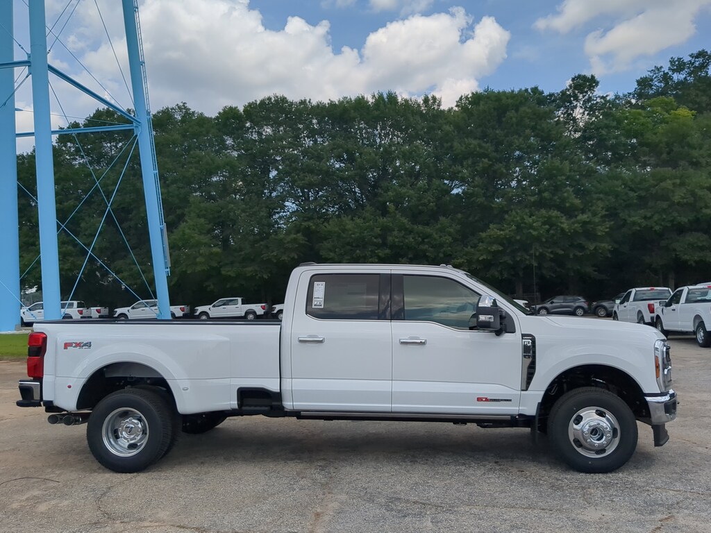 New 2026 Ford Super Duty F-350 DRW LARIAT TRUCK