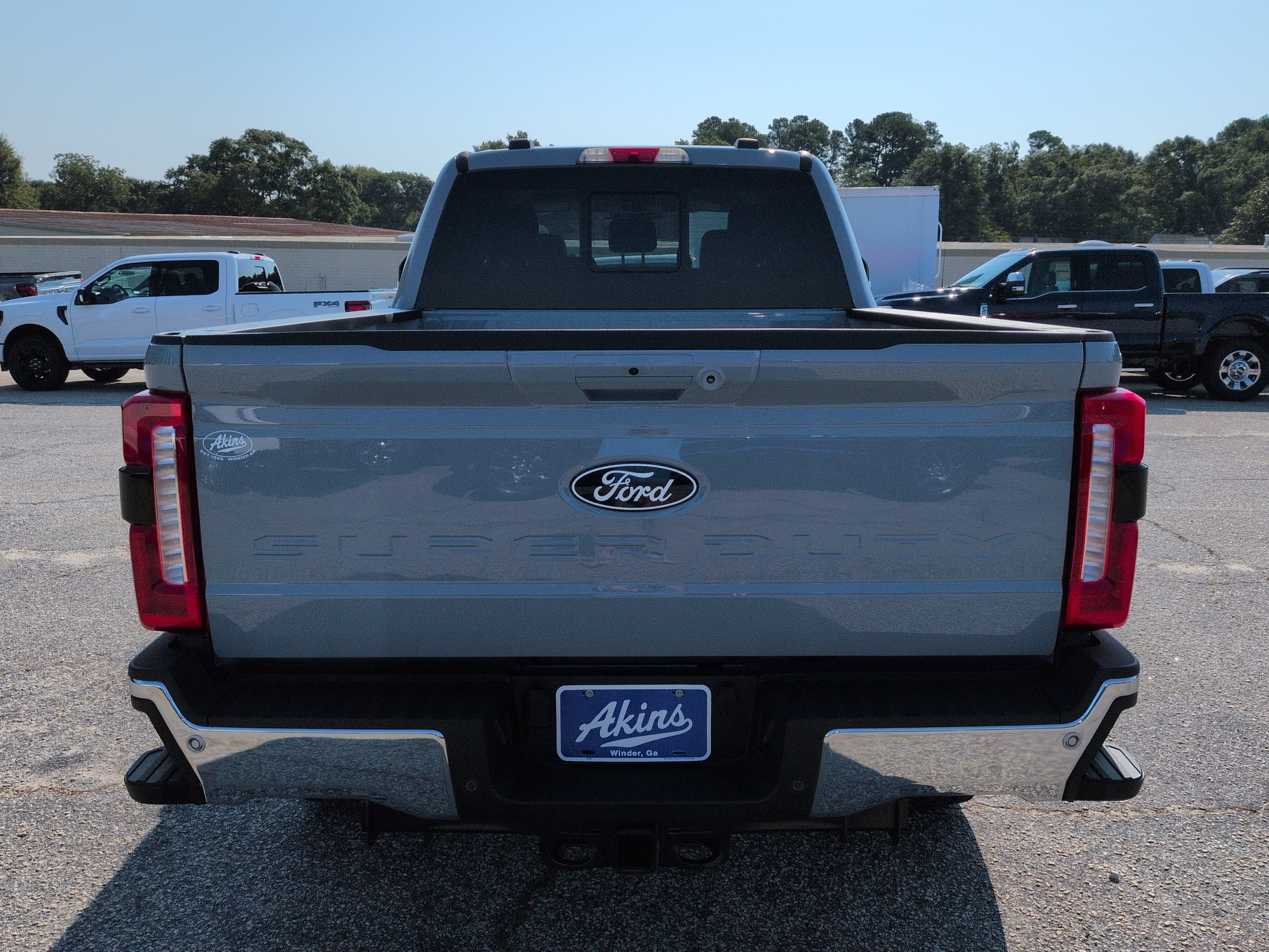 New 2027 Ford Super Duty F-250 SRW LARIAT TRUCK