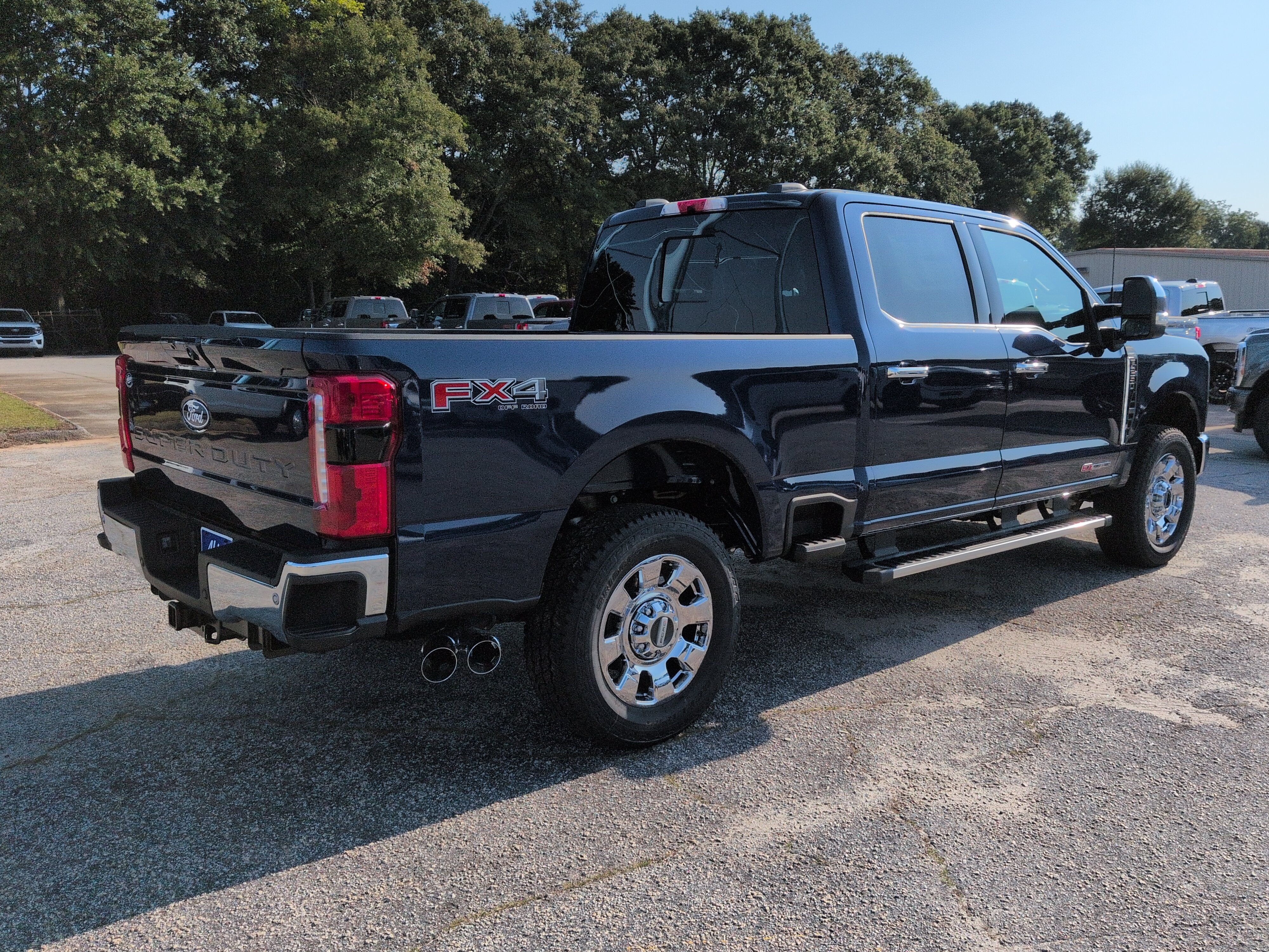 New 2027 Ford Super Duty F-250 SRW LARIAT TRUCK