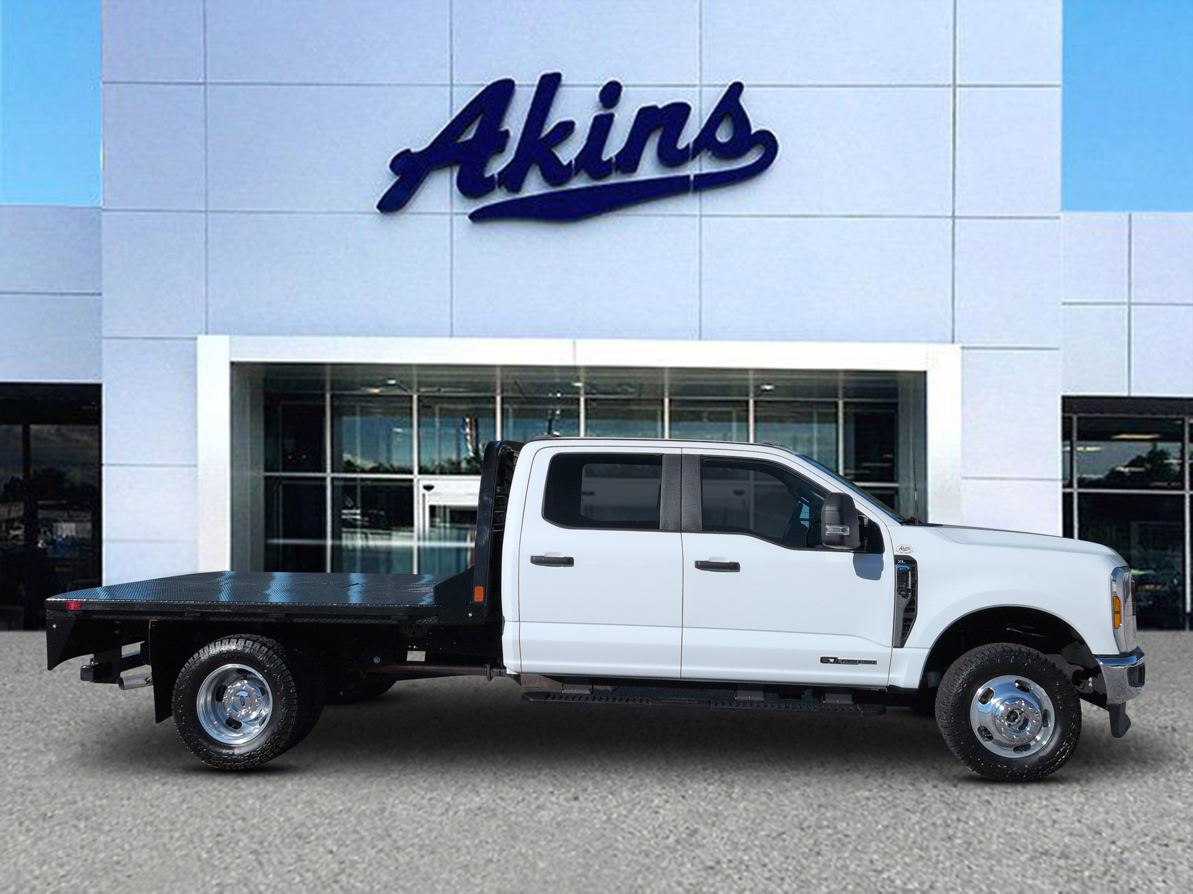 Certified 2025 Ford Superduty XL CREW CAB TRUCK
