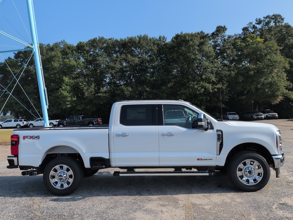 New 2027 Ford Super Duty F-250 SRW LARIAT TRUCK