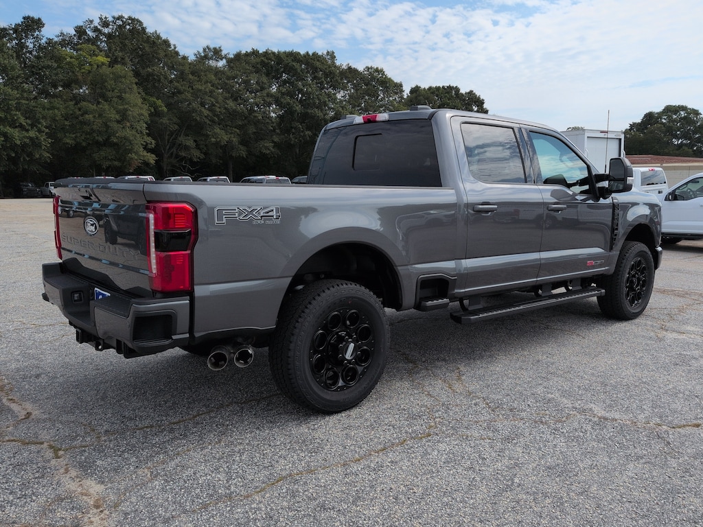 New 2027 Ford Super Duty F-250 SRW LARIAT TRUCK
