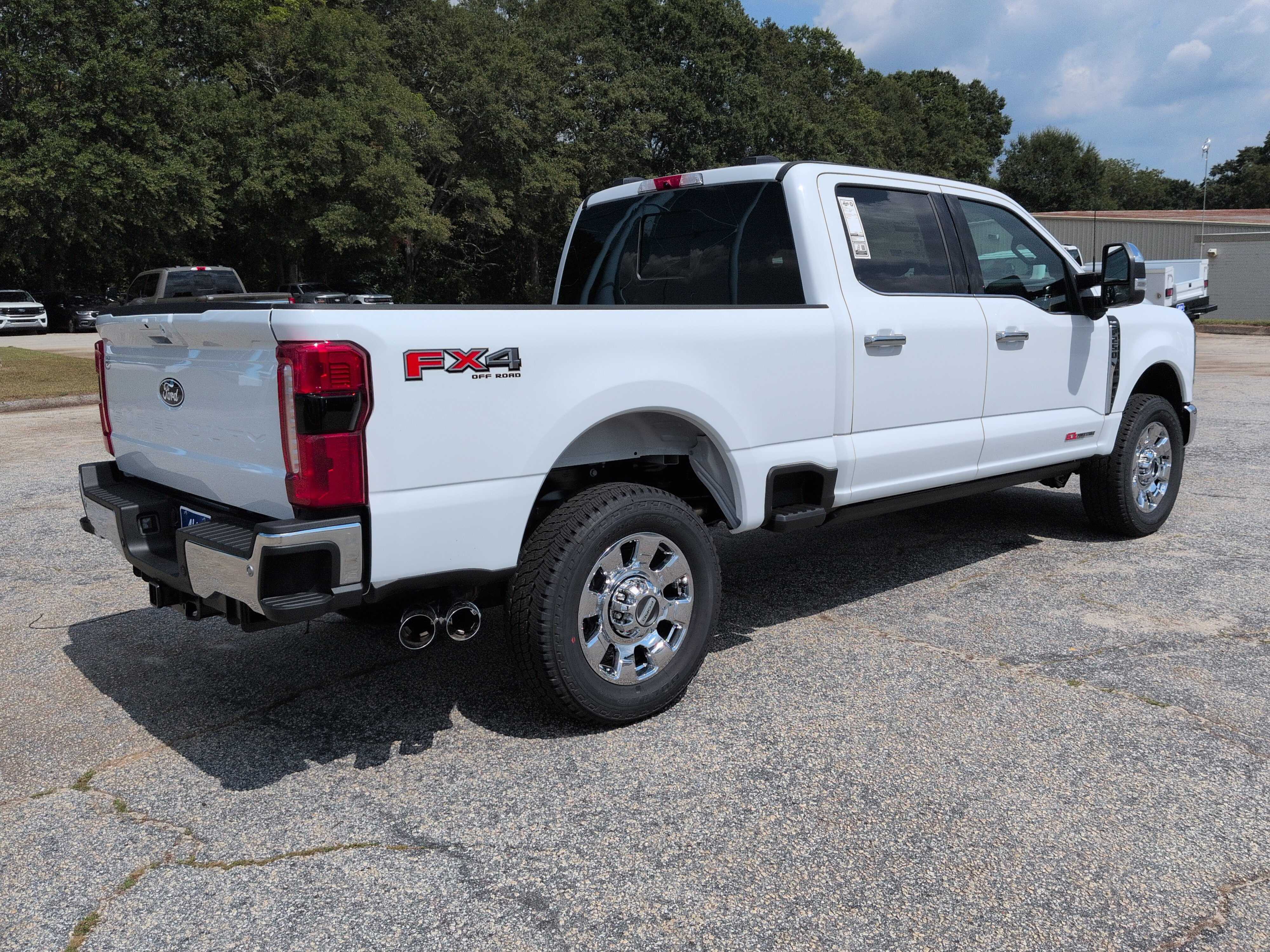 New 2027 Ford Super Duty F-250 SRW LARIAT TRUCK