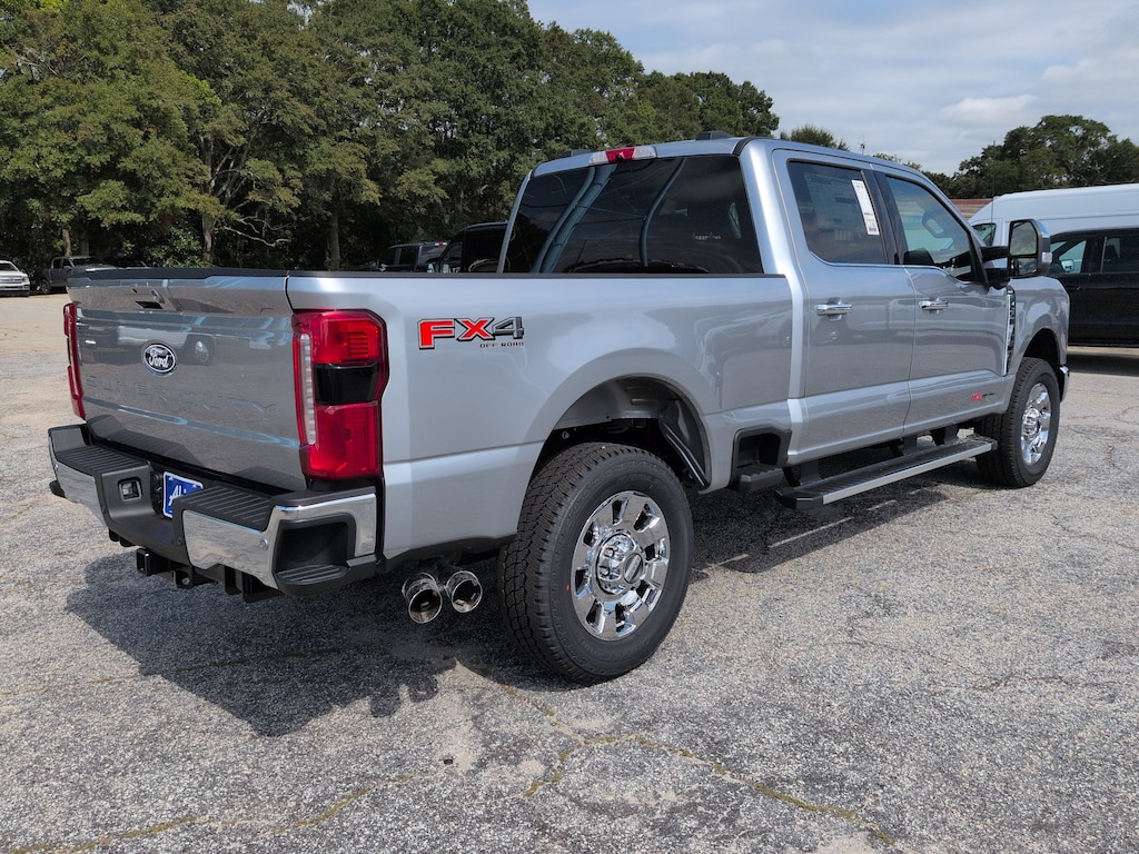New 2027 Ford Super Duty F-250 SRW LARIAT TRUCK