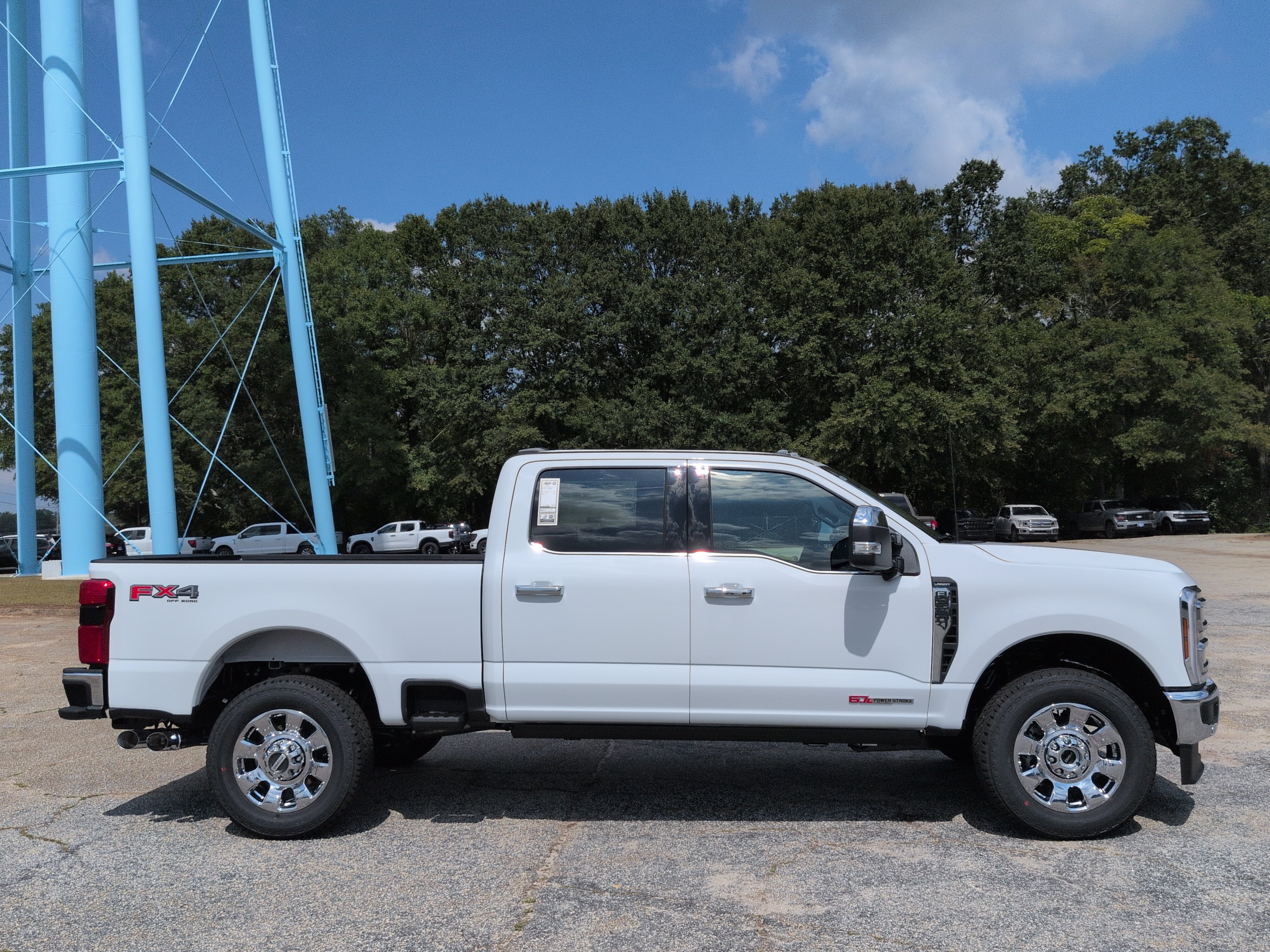 New 2027 Ford Super Duty F-250 SRW LARIAT TRUCK