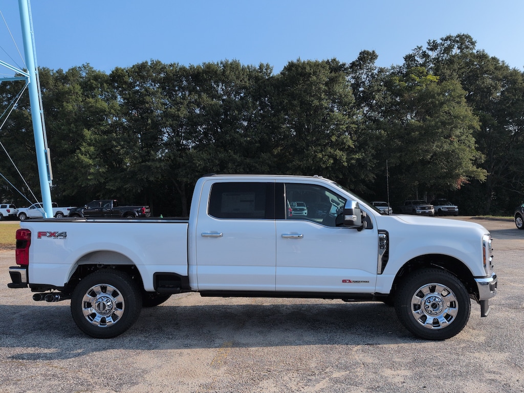 New 2027 Ford Super Duty F-250 SRW LARIAT TRUCK