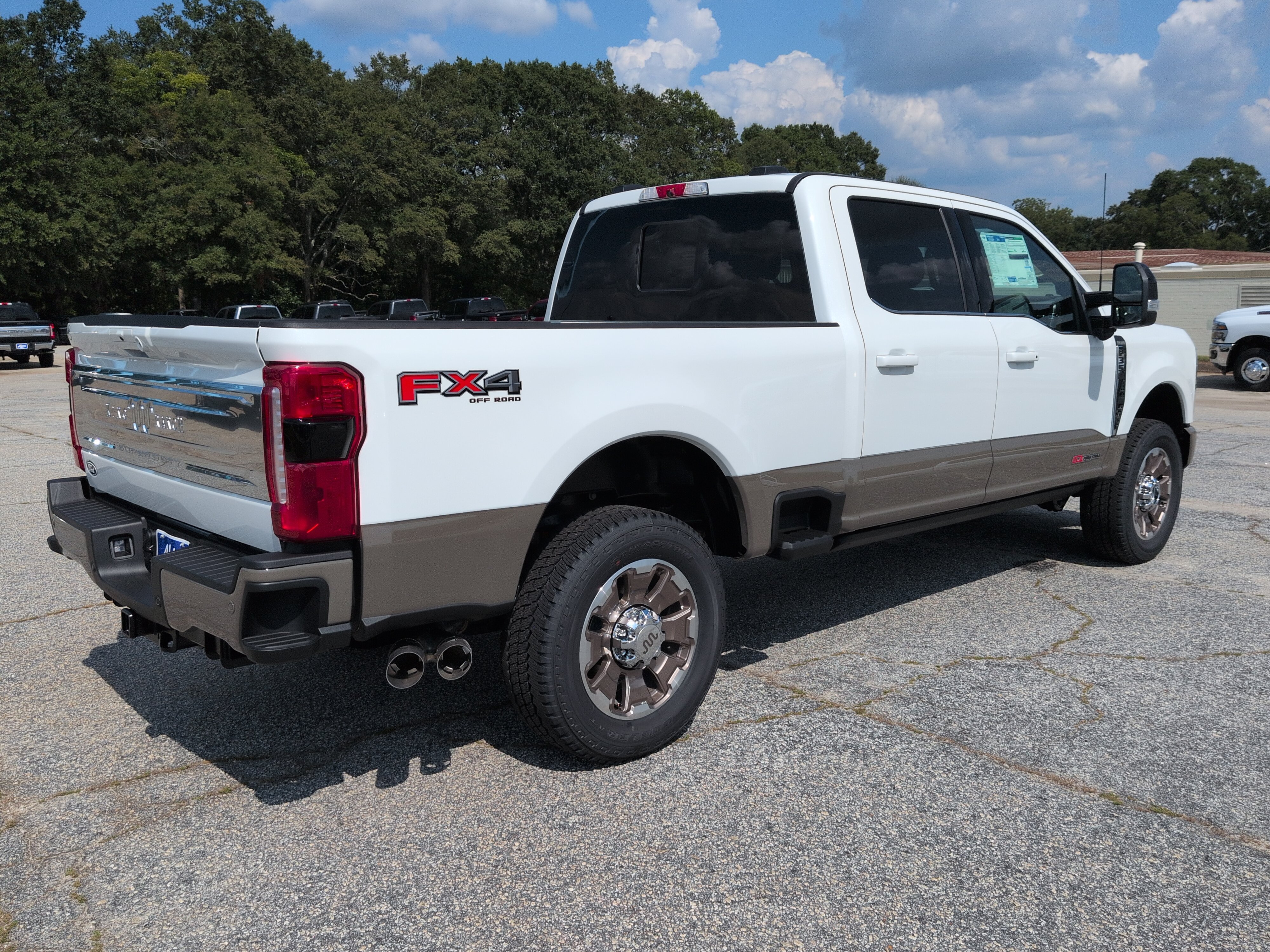 New 2027 Ford Super Duty F-350 SRW King Ranch TRUCK