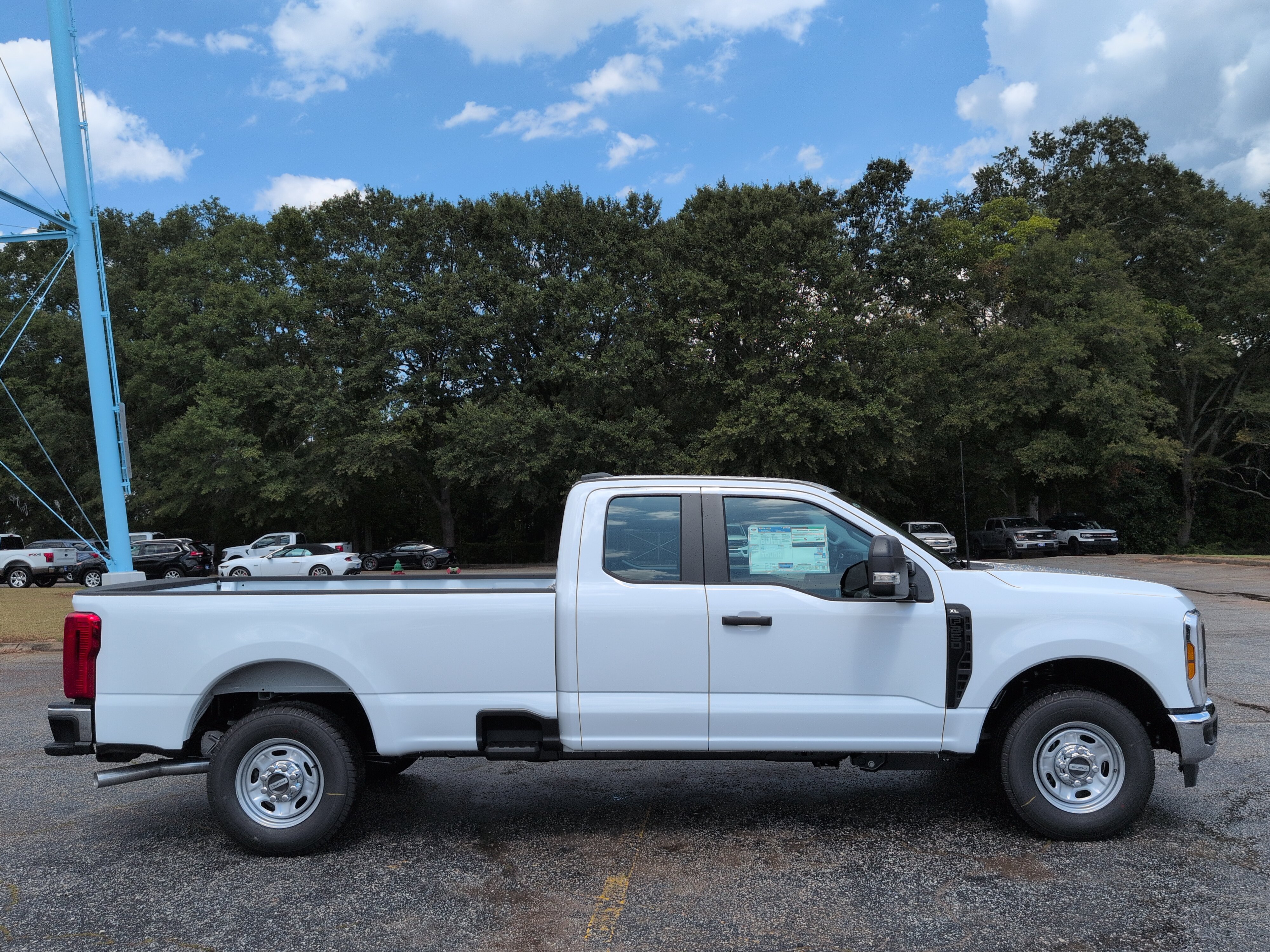 New 2027 Ford Super Duty F-250 SRW XL TRUCK