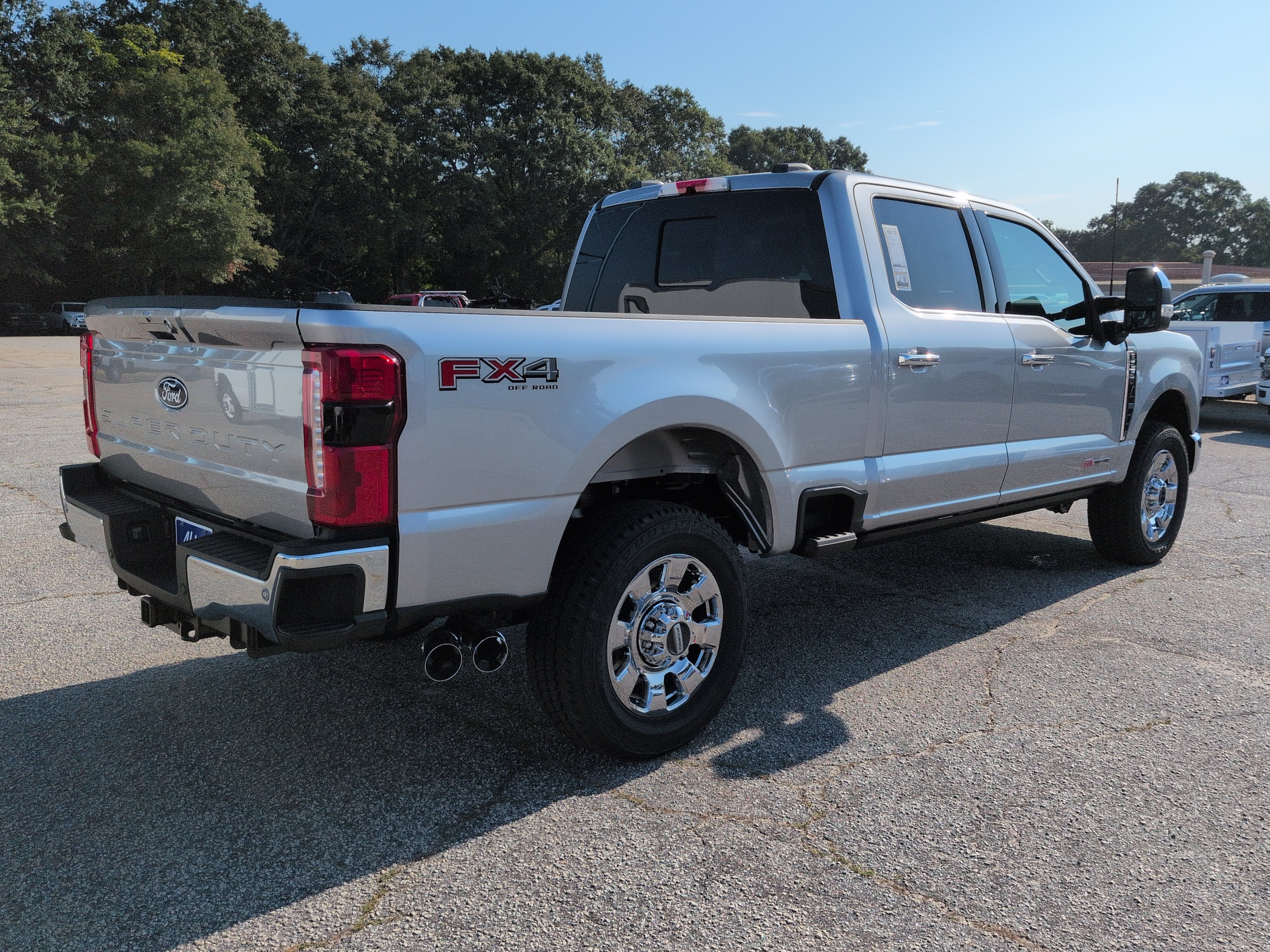 New 2027 Ford Super Duty F-250 SRW LARIAT TRUCK
