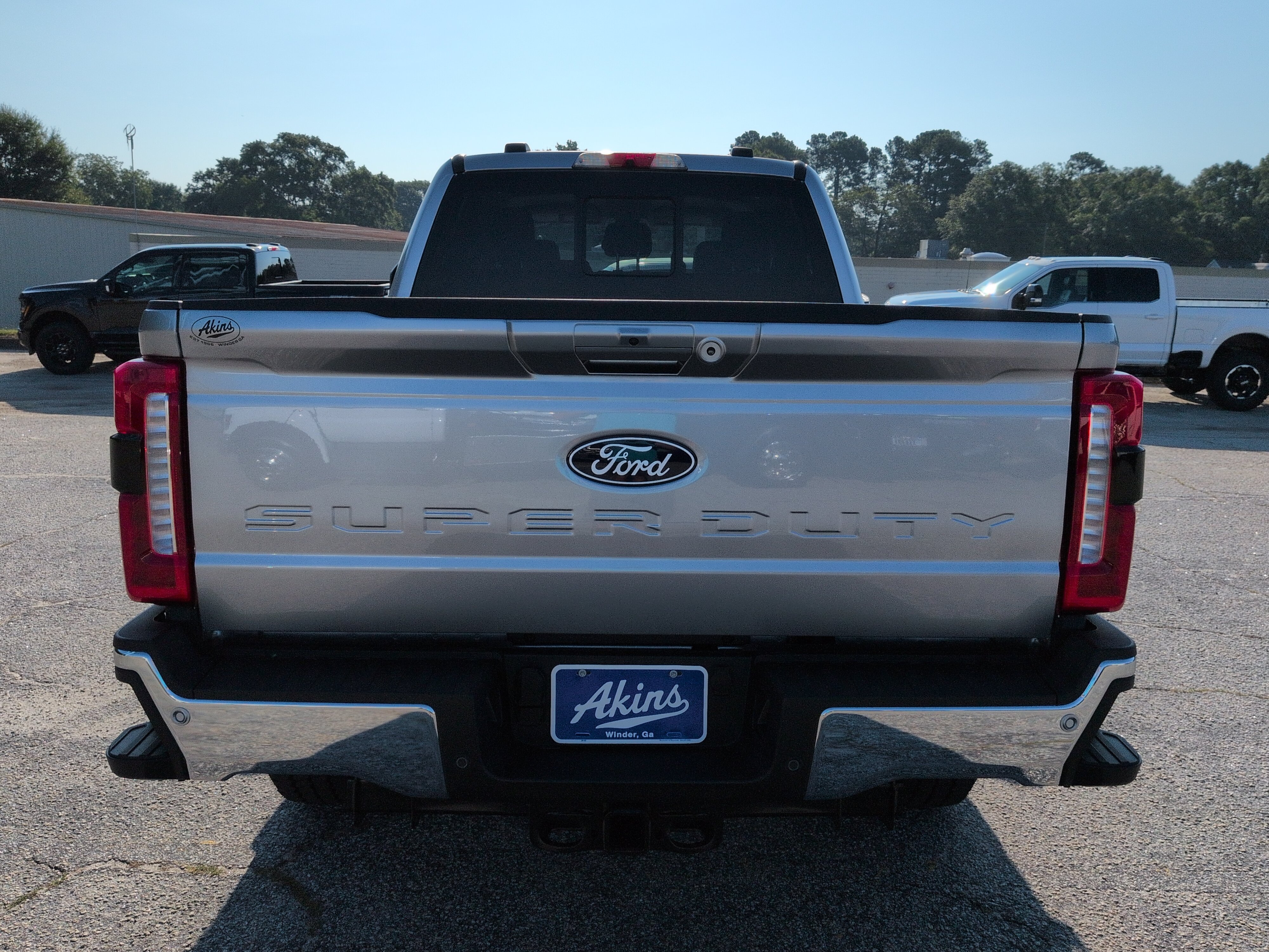 New 2027 Ford Super Duty F-250 SRW LARIAT TRUCK