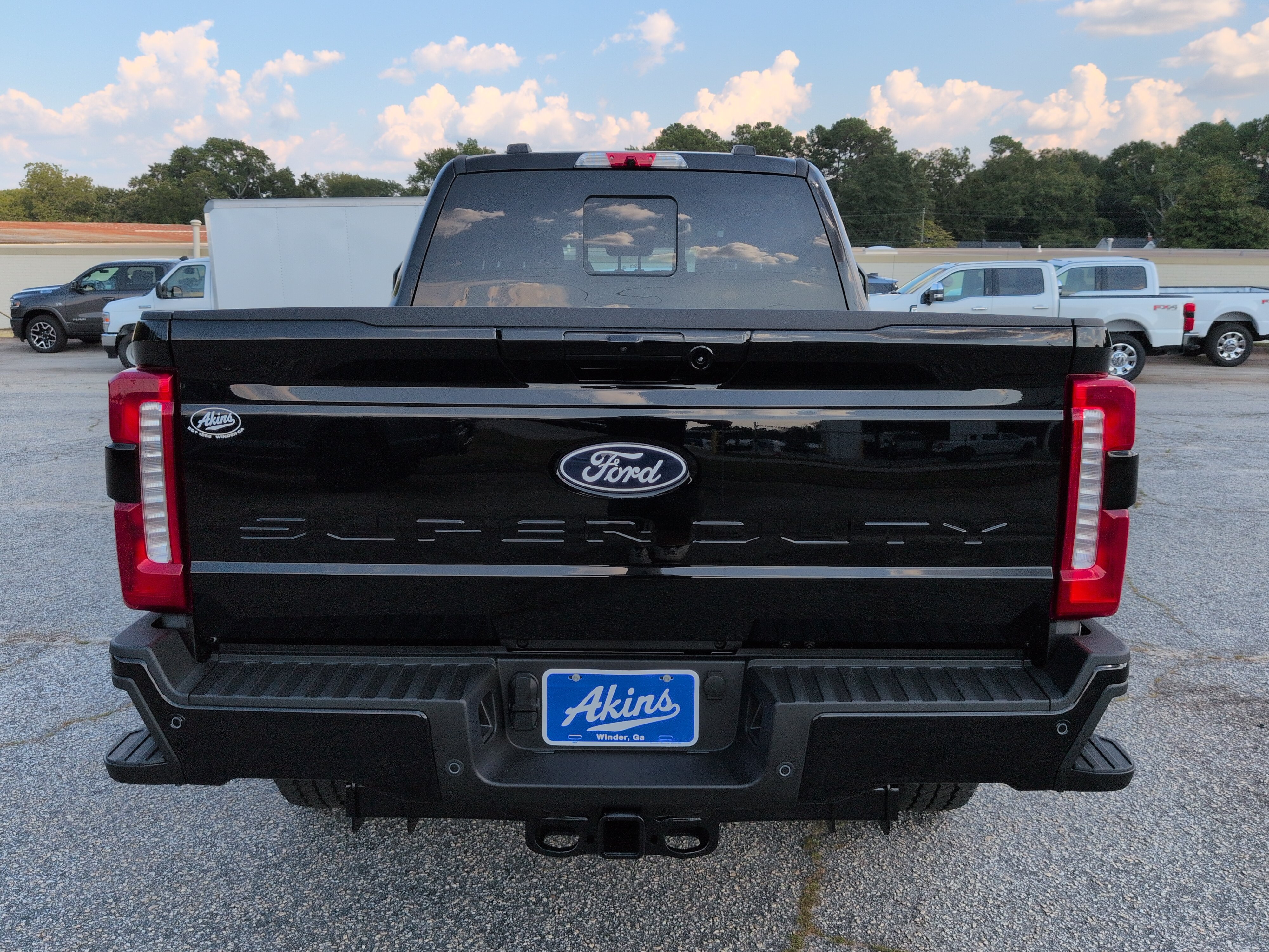New 2027 Ford Super Duty F-250 SRW LARIAT TRUCK